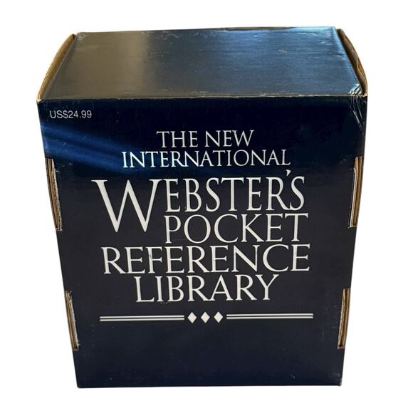 The New International Webster's Reference Library 1998 Revised Edition 5 Books - Picture 5 of 8